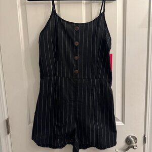 Silver Icing Black Pinstripe Romper Size Large NWT Adjustable Straps Summer Outf
